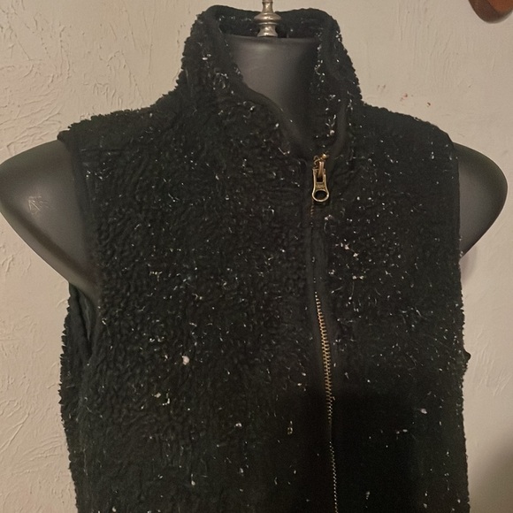 XS Old Navy black insulated sleeveless lined flared hem sweater vest jacket - Picture 4 of 14